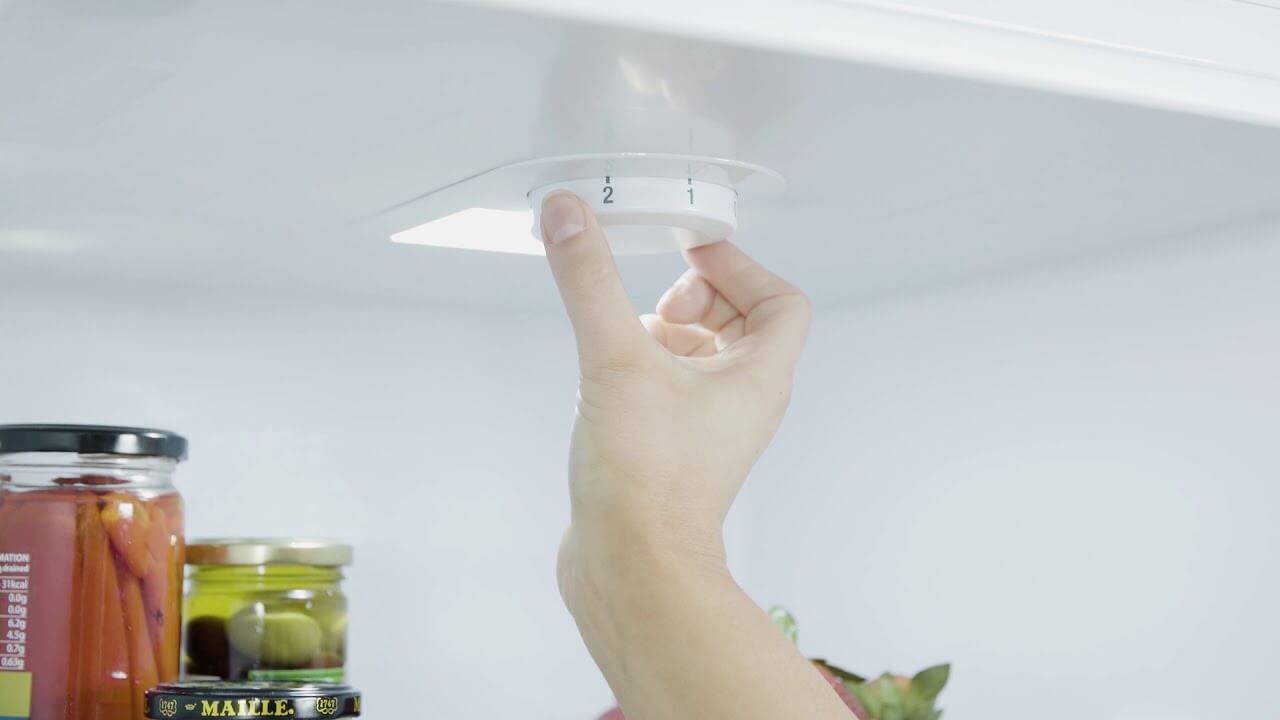 Điều chỉnh nhiệt độ máy theo mùa để bảo quản máy tốt hơn